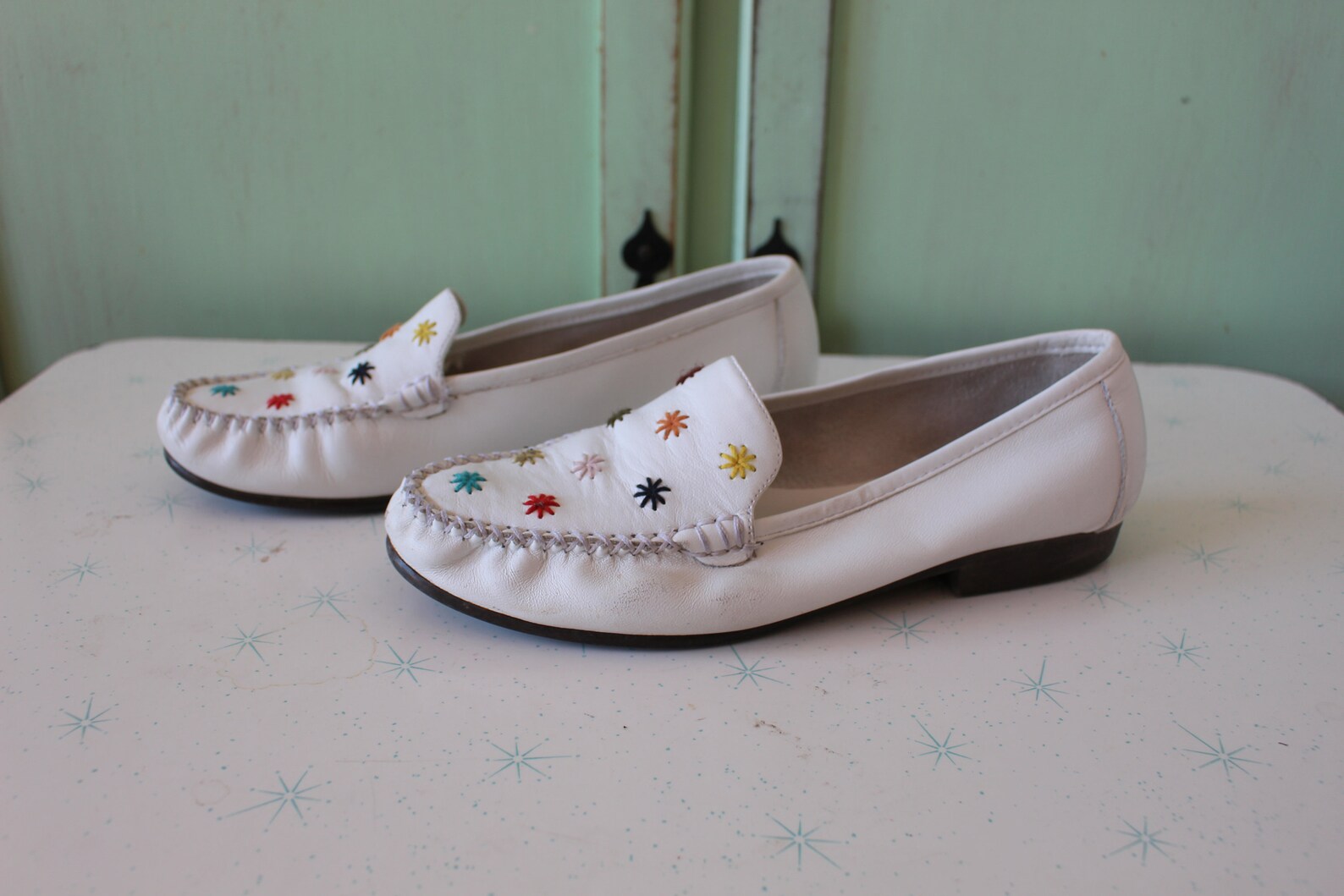 white leather flats womens