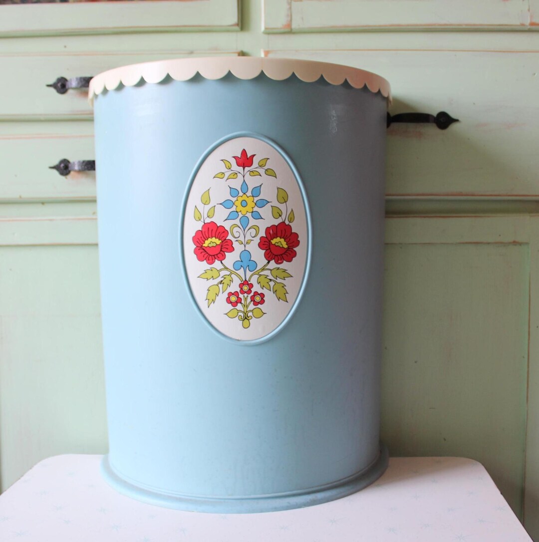 Mid Century Laundry Hamper