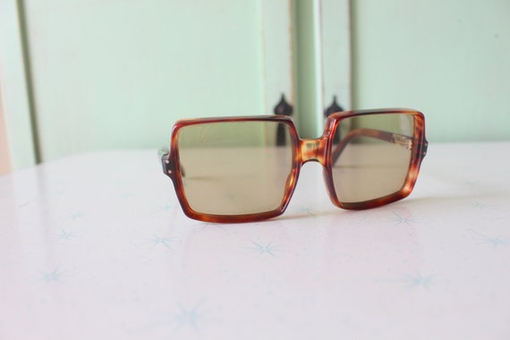 1950s 1960s Square Sunglasses...vintage eyewear. … - image 1