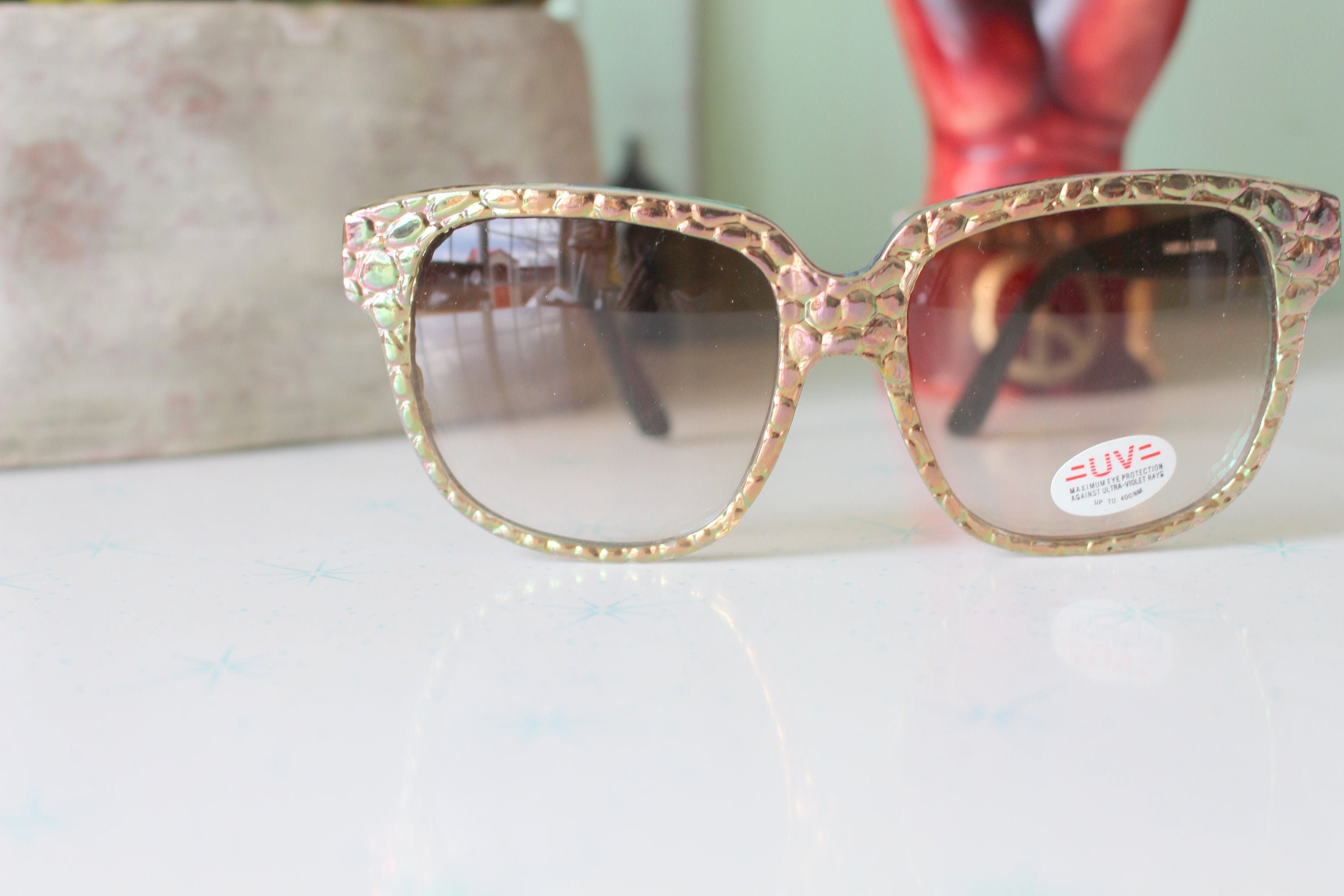 Vintage 1970s Sunglasses: Taiwan ROC Tinted Lens Eyewear - Etsy display picture 2