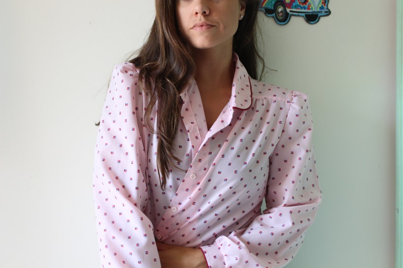 mad men cranberry 1960s urban mod 1970s Vintage Geometric Blouse....size medium womens....pink and red granny vintage blouse ladies