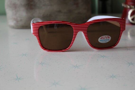 Vintage striped sunglasses - Gem display picture 1