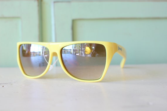 Vintage Flat Top Mod Taiwan ROC 1980s Sunglasses.… - image 1