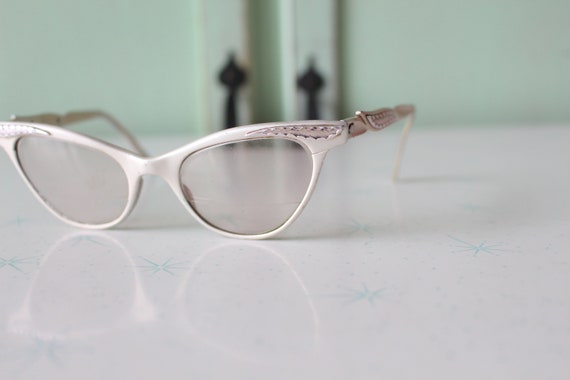 1950s 1960s Vintage CAT EYE Eye Glasses....USA. v… - image 1