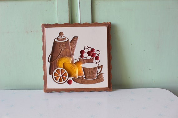 1970s Retro Fruit Wall Art: Kitsch Kitchen Decor