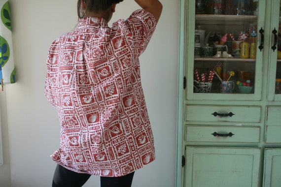 SALE//// Vintage HAWAIIAN SHIRT...size large..men… - image 3