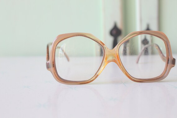 1960s Vintage MOD GIRL Glasses...rare. womens eyew