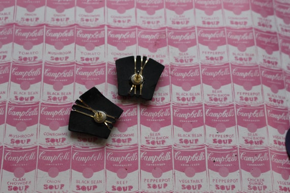 1980s Black GLAM Earrings.....triangle. classic. … - image 3