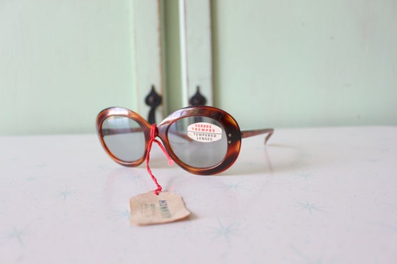 NOS 1970s 1980s Vintage Tort Mod Sunglasses...hip… - image 1