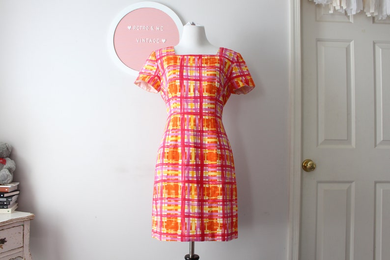 1990s Vintage Orange Pink Dress....size medium womens....size 6. spring dress. 1990s dress. spring. designer. retro. mod. squared. day dress image 2