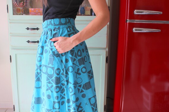 1980s DESIGNER VINTAGE Skirt.....size small to me… - image 1