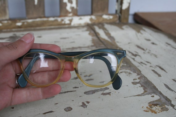 1950s 1960s Vintage CAT EYE Glasses....vintage ey… - image 2