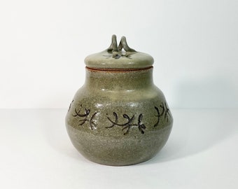 Vintage 7" Neutral Handmade Studio Pottery Lidded Canister // Decorative Jar // Storage Jar // Unique Design // Art Pottery