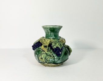 Vintage 5.25" High Relief Macario Covarrubia Mexican Vase // Grape Vine Vase // Fruit Design Vase // Unique Applied Design Art Vase