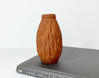 Vintage 4.75" Rustic Clay Studio Art Vase // Textured Terracotta Vessel // Small Decorative Vase