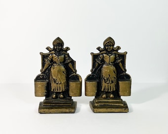 Antique Set of Dutch Milkmaid Cast Iron Bookends // Bookend Decor // Bookshelf Decor // Library Decor // Office // Set of 2