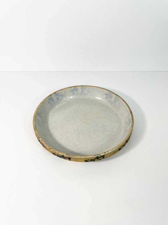 Antique top pie plates