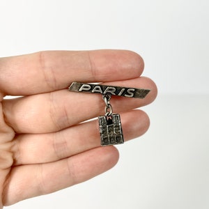 Vintage Paris Souvenir Charm Pin // Notre-Dame de Paris // Parisian Brooch // Paris Charm