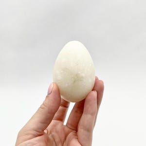 Vintage White Stone Egg // Home Decor // Natural Stone Decorative Accent // Kitchen Decor // Chicken Egg // Easter Egg // Natural Accent