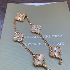 Van Cleef & Arpels クローバーブラックストーンブレスレット