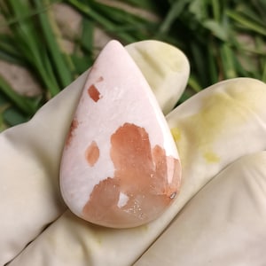 30 Cts. Pink Scolecite Worry Stones, Cleanse + Purify, Pink Scolecite Thumb Stone, Pink Scolecite, Scolecite Worry Stones, Crystal for Sleep