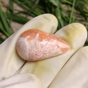 19 Cts. Pink Scolecite Worry Stones, Cleanse + Purify, Pink Scolecite Thumb Stone, Pink Scolecite, Scolecite Worry Stones, Crystal for Sleep