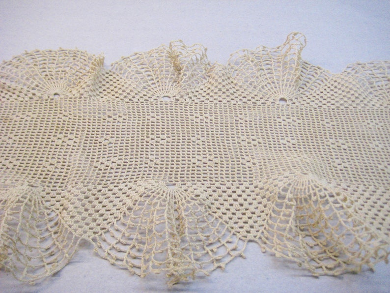 Vintage Filet Crochet Table Runner Dresser Scarf Ruffled Edge Etsy