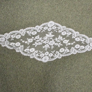 VINTAGE LACE MANTILLA White Shawl Scarf Made In France 1970&#39;s Unusual Diamond Shape