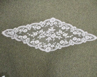 VINTAGE LACE MANTILLA White Shawl Scarf Made In France 1970's Unusual Diamond Shape