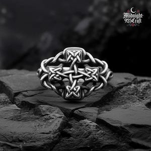 Sterling Silver Skull Ring Women Handmade, Gothic Punk Jewelry 925, Elegant Skull Band Oxidized Detail, Statement Ring Gift for Her