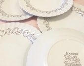 6 White Encore Johnson Bros Made In England Retro White Swirled Edges Full Dinner Plates A Genuine Hand Engraving Decor Under The Glaze.
