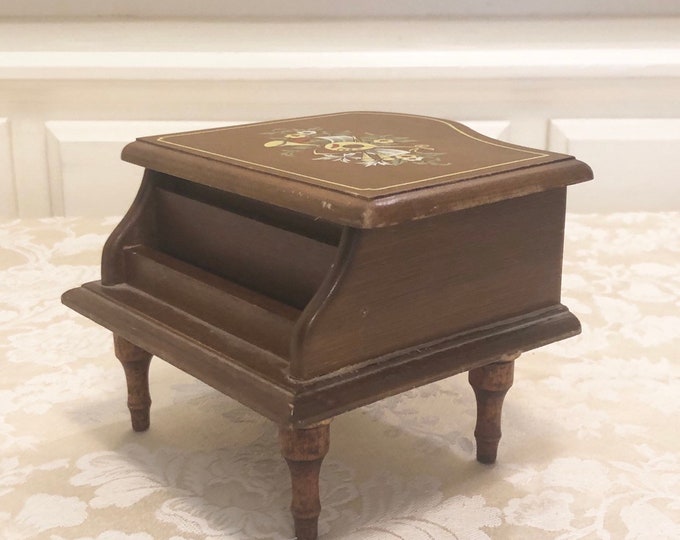 Piano Music Box Small Jewelry Box Jewelry Storage Box Piano Holding A