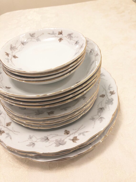 Lovely Fine China Dinner Set Discontinued Japan Maria 3829 Dinner