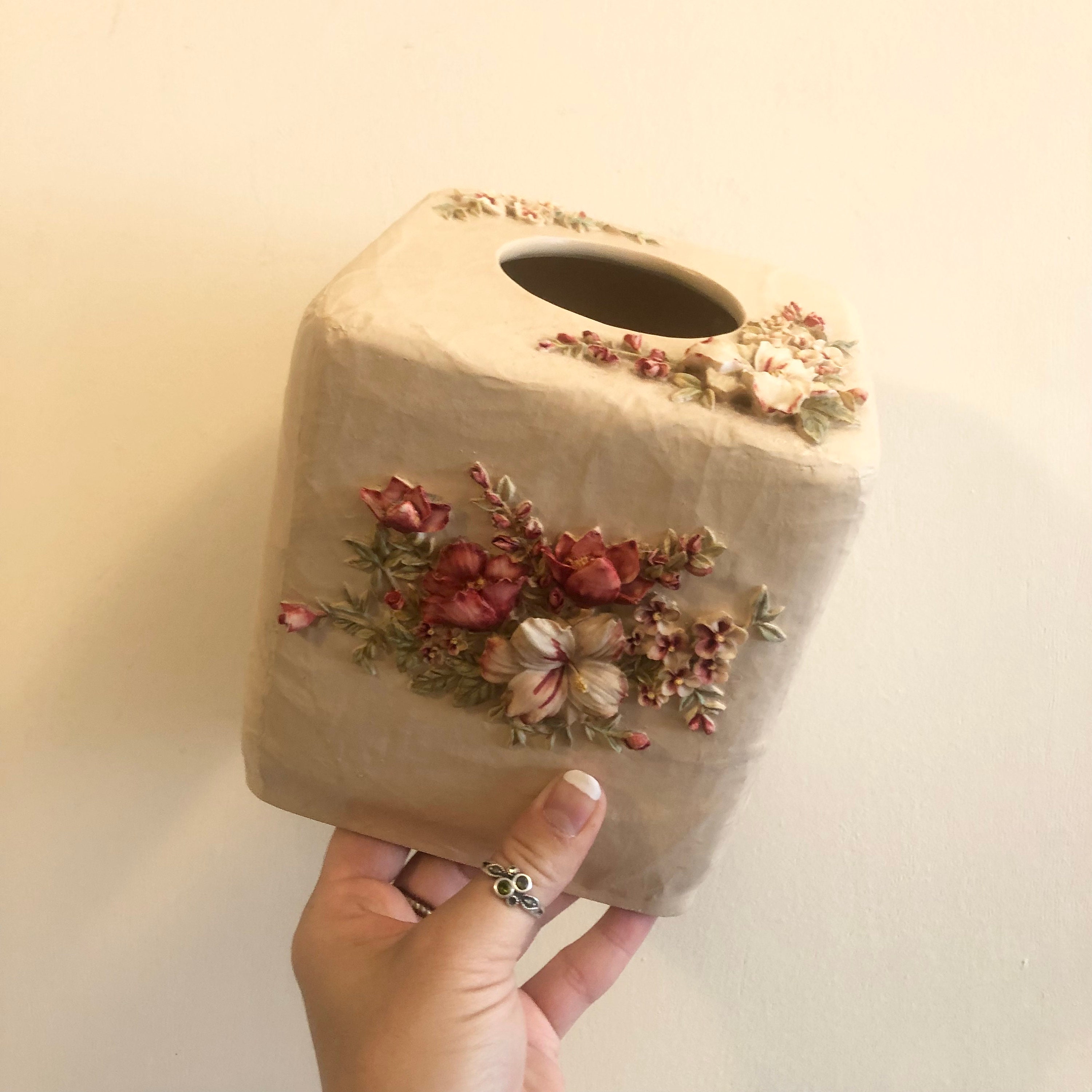 Hand Painted Ceramic Tissue Cover Storage Box Flower Detail Victorian  Bathroom Decor Retro Tissue Box Caddie Tissue Box Sleeve 