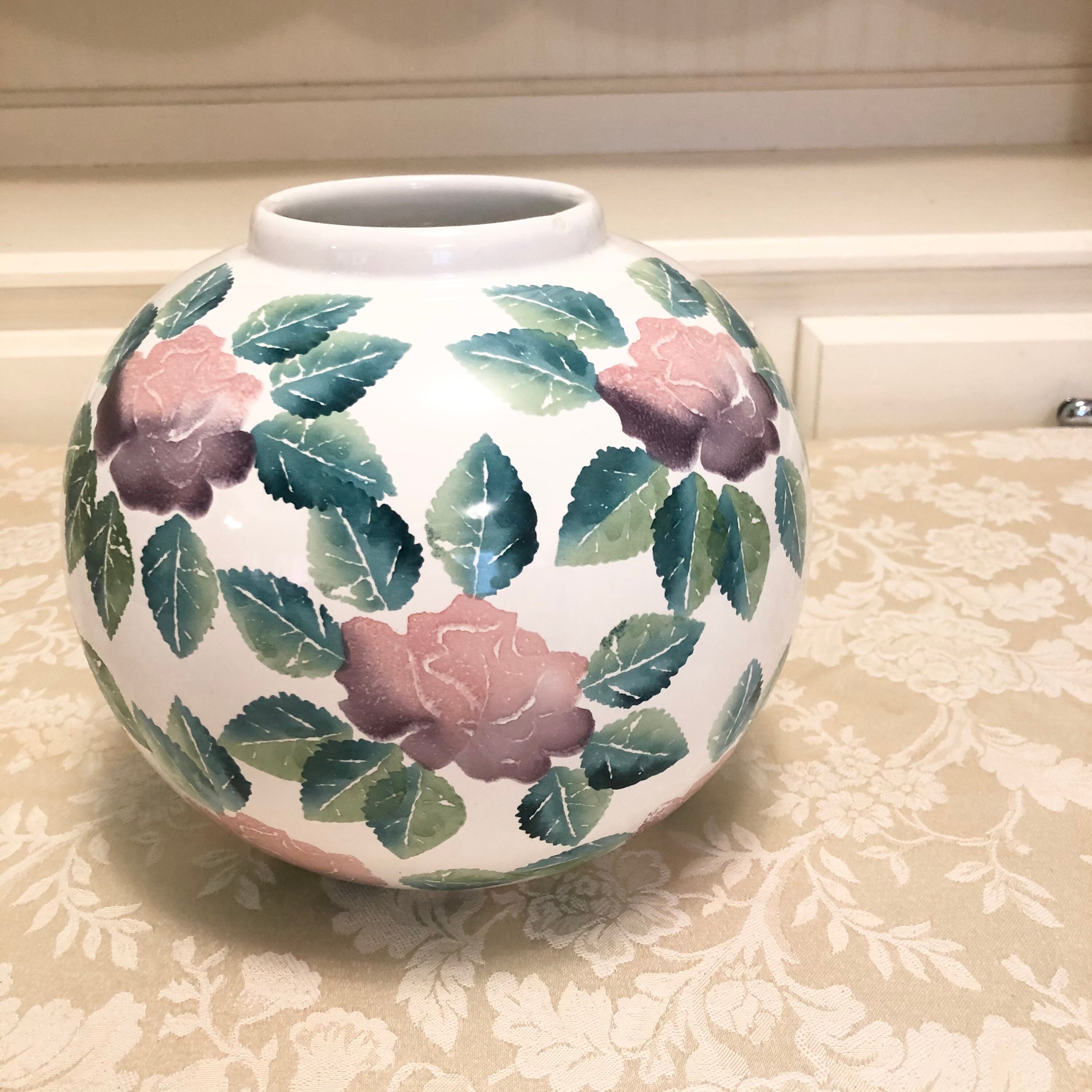 イタリア「セラミックパオリ」の水差し （底にＩＴＡＬＹ　６２９／３5のサイン） ヴィンテージ ブルー フローラル セラミック ピッチャー