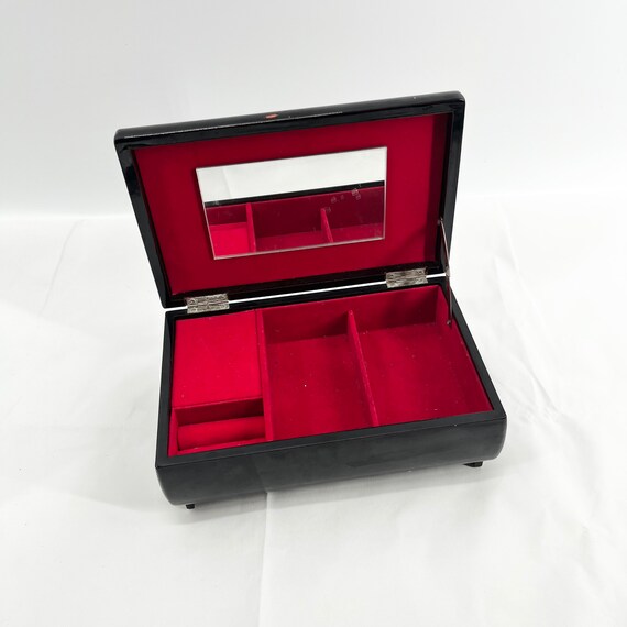 Elegant Black Lacquered Music Box Jewelry Box Pla… - image 4