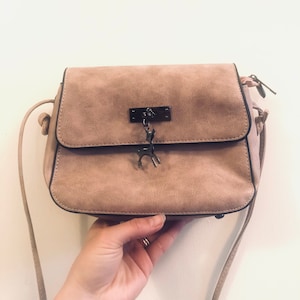 Mauve Pink Deer Fawn Charm Front Small Shoulder Bag Crossbody Pink Bag Adorable Deer Front Detail On A Classic Mauve Purse Small Purse