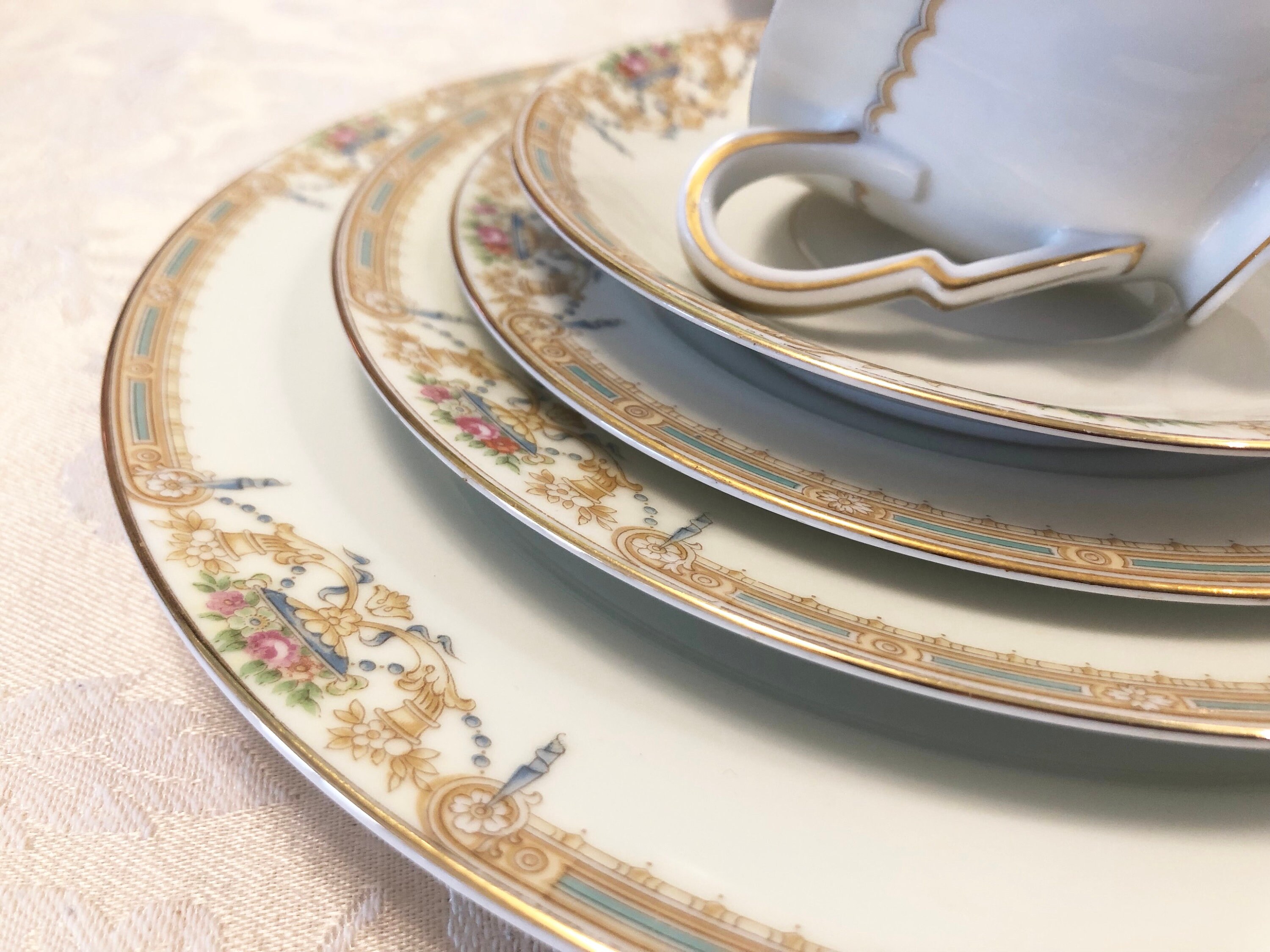 Noritake Japan Dinner Plates Noritake Retired Discontinued 10 Etsy