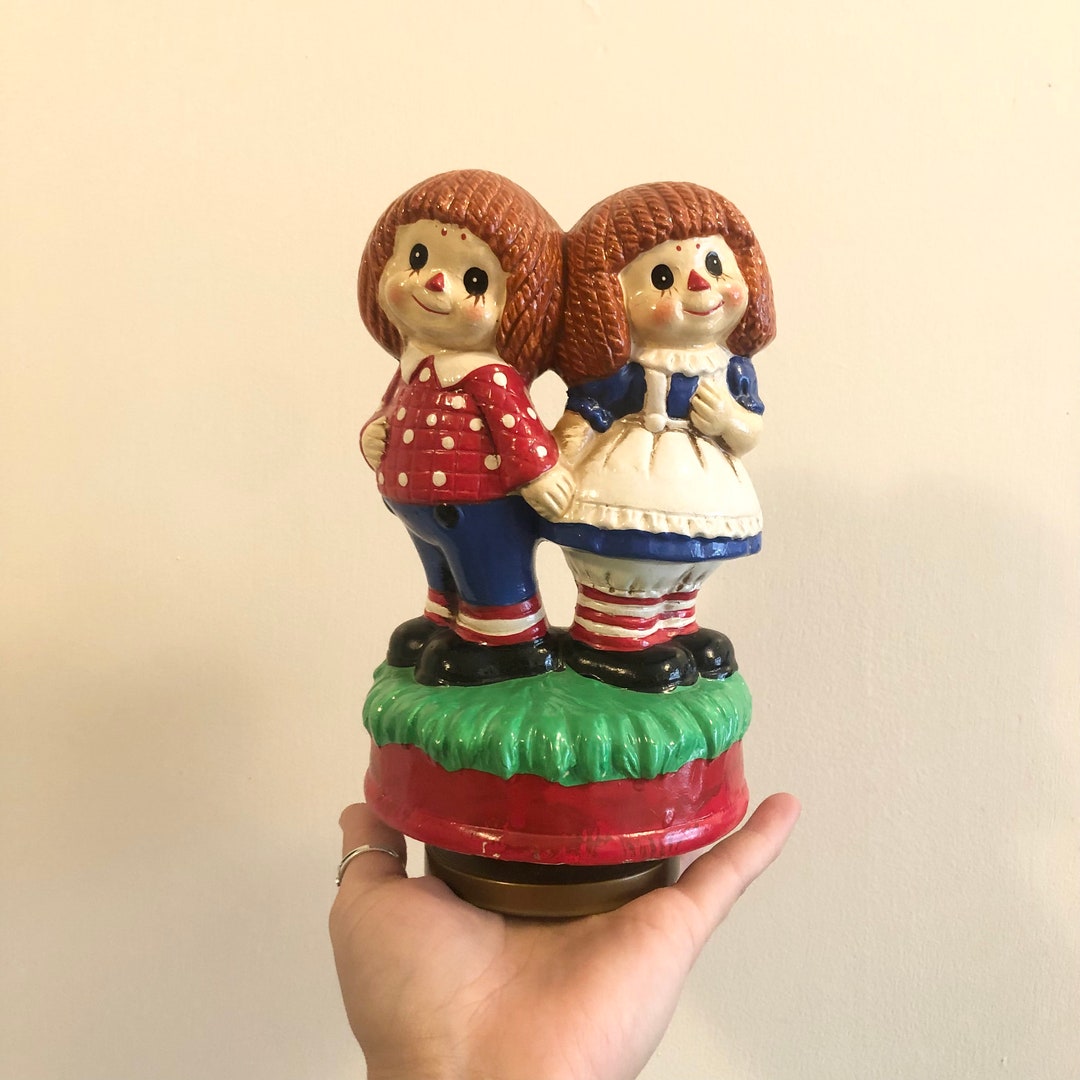 Vintage Raggedy Anne and Andy Music Box Turn and Dance Doll