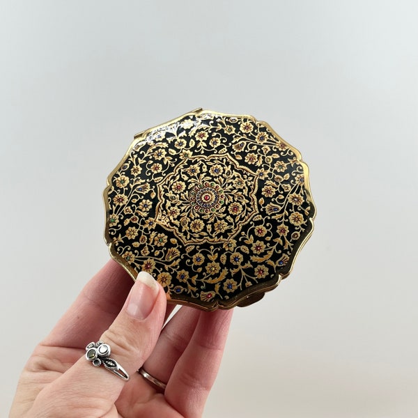 Brass Make Up Compact With Mirror And Refillable Powder Vintage Vanity Decor Vanity Decor Made In England Brass Compact