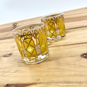 2 Elegant Stained Glass Window Look Rare 22k Gold Cera Old World Set. Vintage Den Whiskey Display. Scotch Bar Cart Beautiful Real Gold