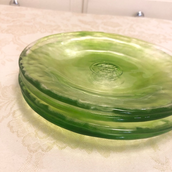 4 Lunch Green Swirled Plates Swirled Bormioli Rocco Murano Opal Opalescent Plates Swirled Green Glass With Stamped Centers