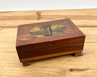 vintage チェスト Vintage Cedar Keepsake Box Dated 1939 With Brass Hardware - Etsy