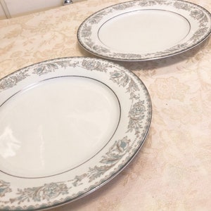 Noritake Japan 5609 Belmont Dinner Plates With Silver Edges Blue And Gray Detail Japan Dinner Plates