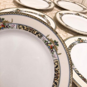 Rare 30s 40s Japan Dinner Plates With Gold Edges Green And Imperial Garden Detail Japan Dinner Plates Colorful Bouquet Edges