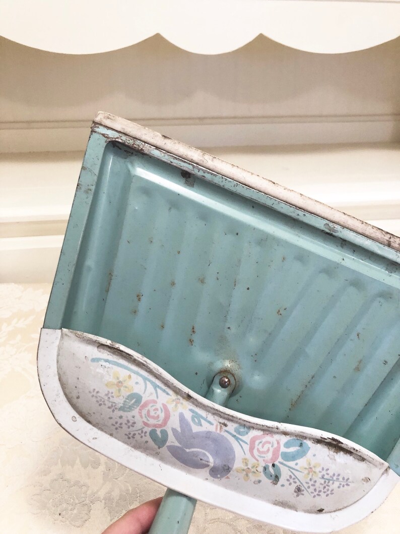 70s Jadeite Mint Green Dust Pan Dutch Kitchen Accent By Ballonoff Home Products USA Made In Louisville Sharp Lip For A Real Clean J V REED
