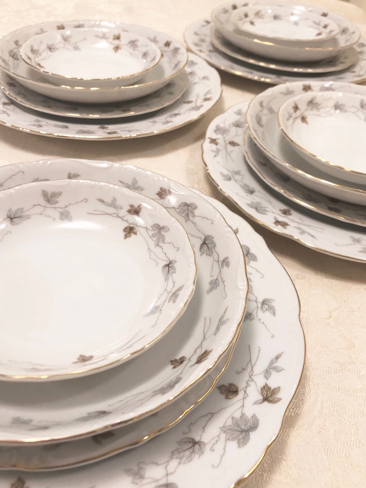 Lovely Fine China Dinner Set Discontinued Japan Maria 3829 Dinner