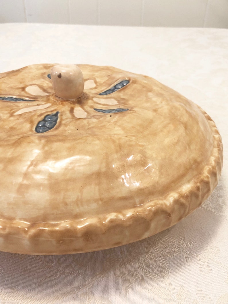 Ceramic Blueberry Pie Plate Pie Dome In Vintage Kitchen Decor Retro Kitchen Cooking Blueberry Pie Designs Covered Pie Dish Serving Pie Plate