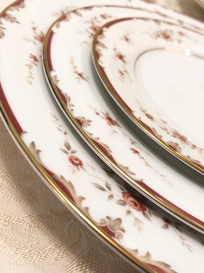 Butter Cups Saucers Creamer Dinner Plate Lunch Plates Bread Discontinued Jean Noritake Huge Set Of 26 Pieces Serving Bowl And Tray Sugar