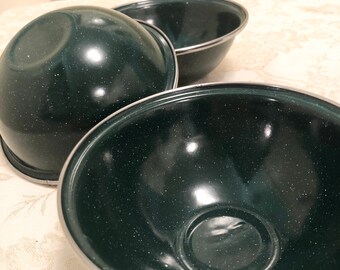 Green Speckled Enamel Chili Or Soup Bowls Serves 3 Bowls Retro Easy To Clean Camper Cooking Full Serving Set Of Three Bowls